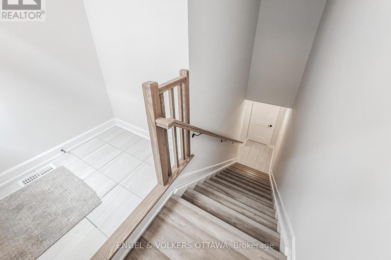 29150331/683-fisher-street/north-grenville-twp-kemptville-south/north-grenville/ontario/K0G1J0_37