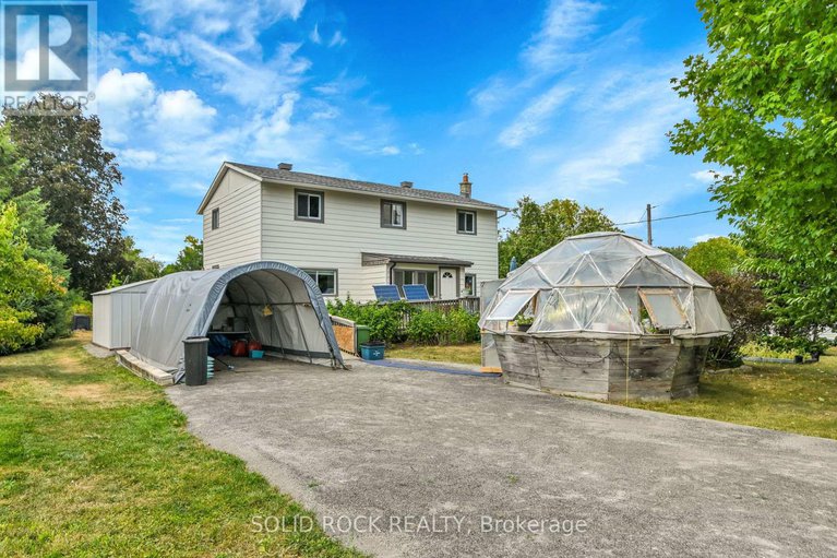 28730469/7893-lawrence-street/vernon/ottawa/ontario/K0A3J0_1
