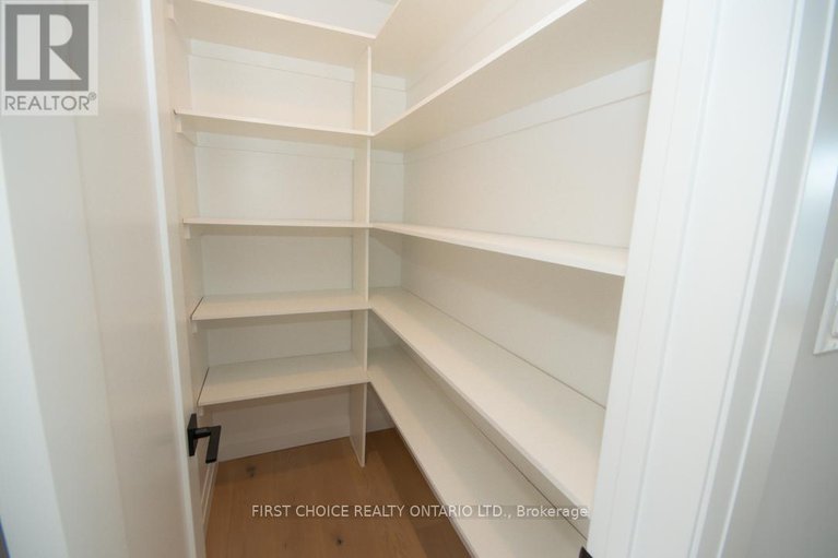 29386266/296-riverdale-avenue/old-ottawa-south/ottawa/ontario/K1S1R1_12