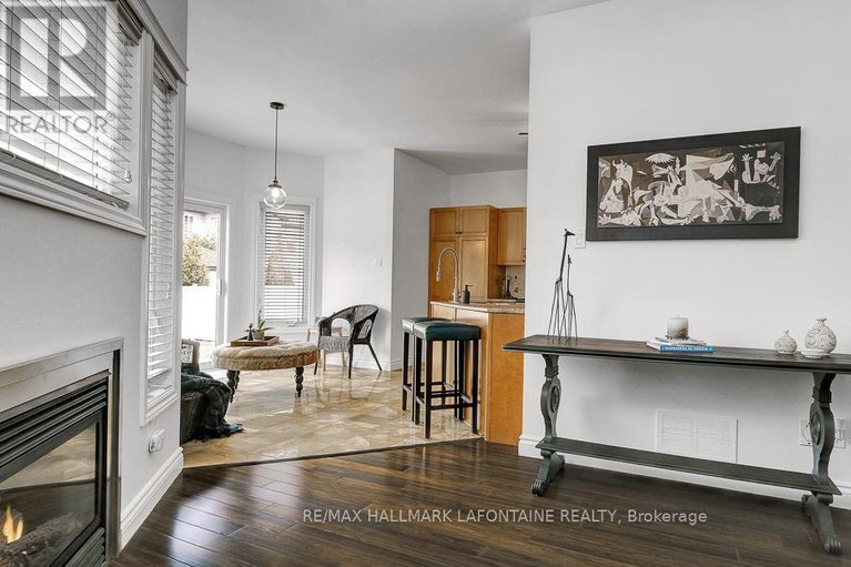 29570539/315-rustic-hills-crescent/springridgeeast-village/ottawa/ontario/K4A5A8_25