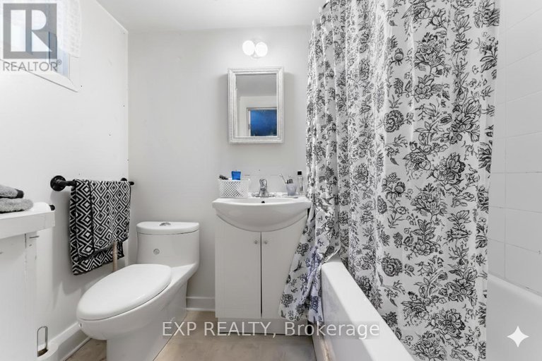 28909976/506-vernon-avenue/castle-heights/ottawa/ontario/K1K1A6_12