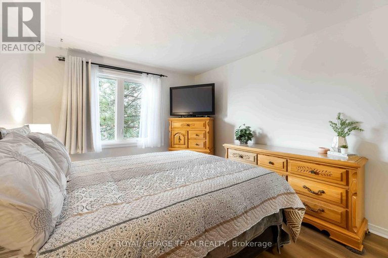 29021768/203-495-canteval-terrace/fallingbrookpineridge/ottawa/ontario/K4A2E1_27