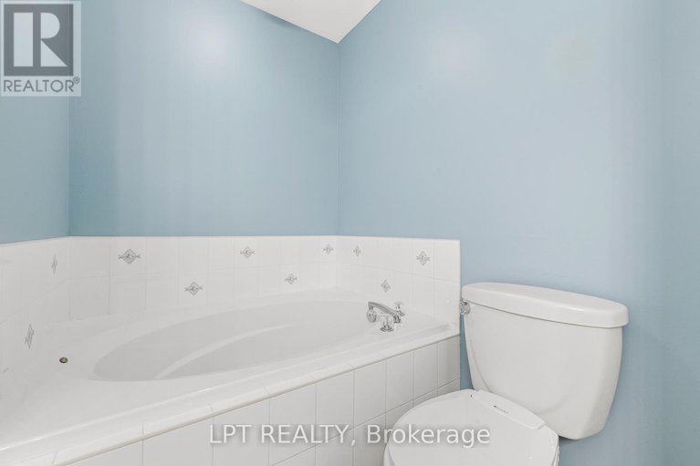 28989666/16-calaveras-avenue/longfields/ottawa/ontario/K2J4Z8_26