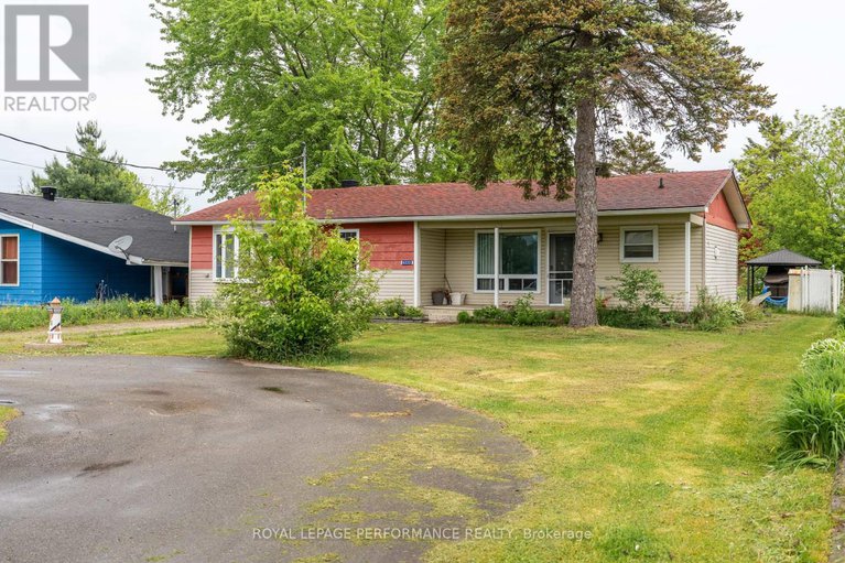 28395062/6223-164th-avenue/south-glengarry-lancaster-twp/south-glengarry/ontario/K0C1E0_1