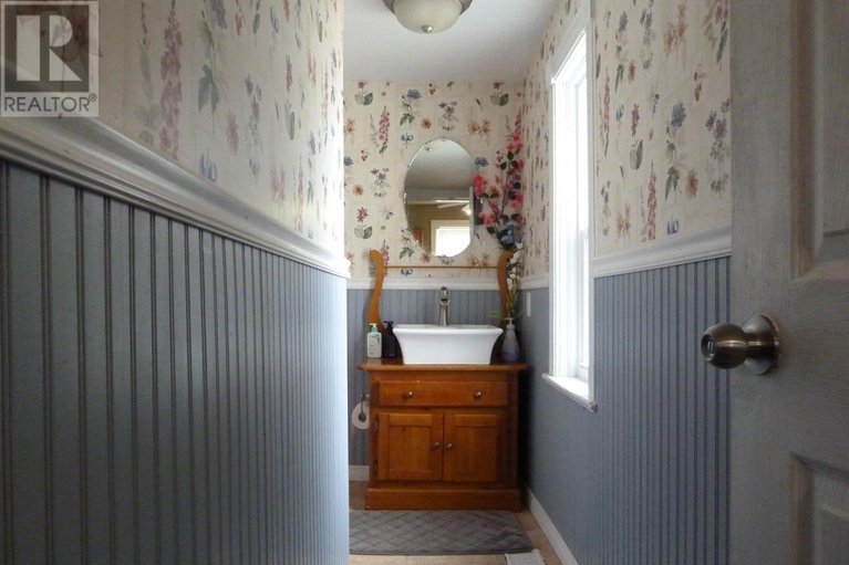 29471578/453-may-street/winchester/north-dundas/ontario/K0C2K0_13