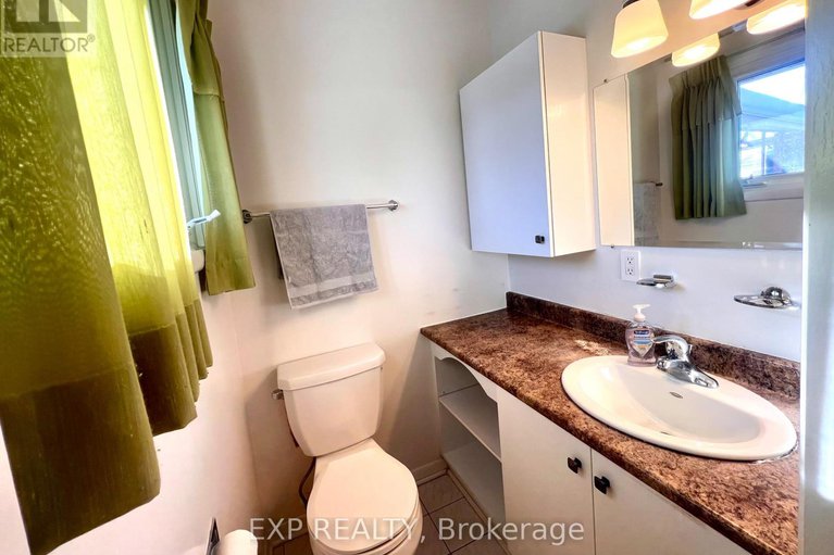 29285178/20-wallford-way/city-viewskylinefisher-heightsparkwood-hills/ottawa/ontario/K2E6B4_22