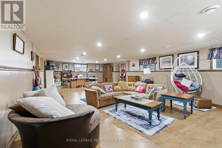 29238691/6149-poirier-avenue/south-glengarry-charlottenburgh-twp/south-glengarry/ontario/K0C2J0_26