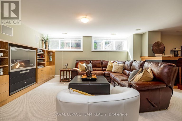 28462571/19-turtle-point-private/morgans-grantsouth-march/ottawa/ontario/K2K3P1_27