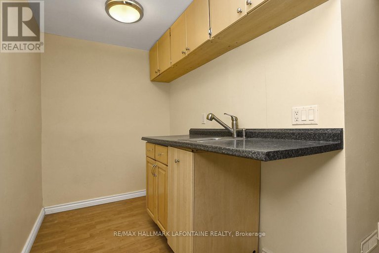 29381191/6128-vineyard-drive/convent-glen/ottawa/ontario/K1C2N6_41