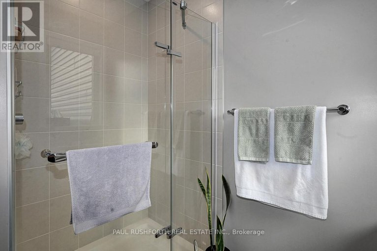 29138542/333-joshua-street/mer-bleuebradley-estatesanderson-park/ottawa/ontario/K1W0N7_19