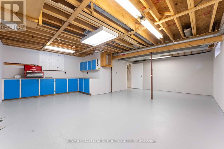 28946187/647-apollo-way/fallingbrookpineridge/ottawa/ontario/K4A1T2_39