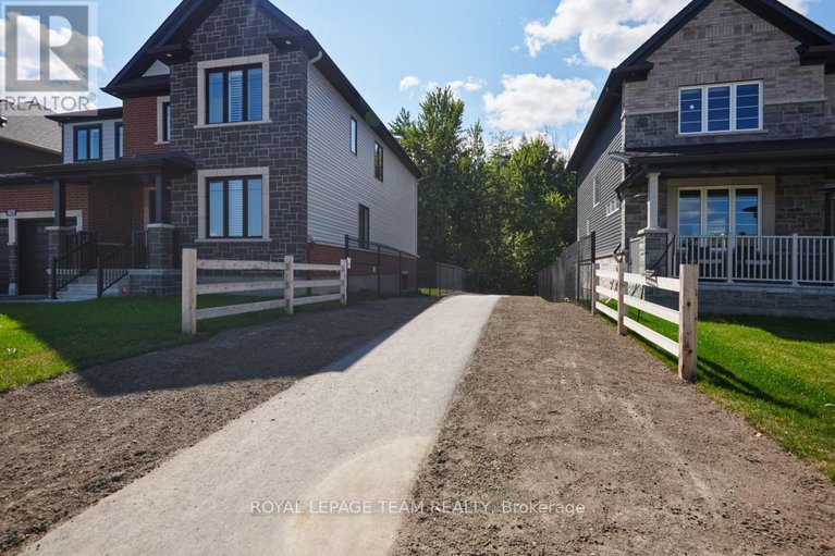 28854769/818-companion-crescent/mahogany-community/ottawa/ontario/K4M0X1_31