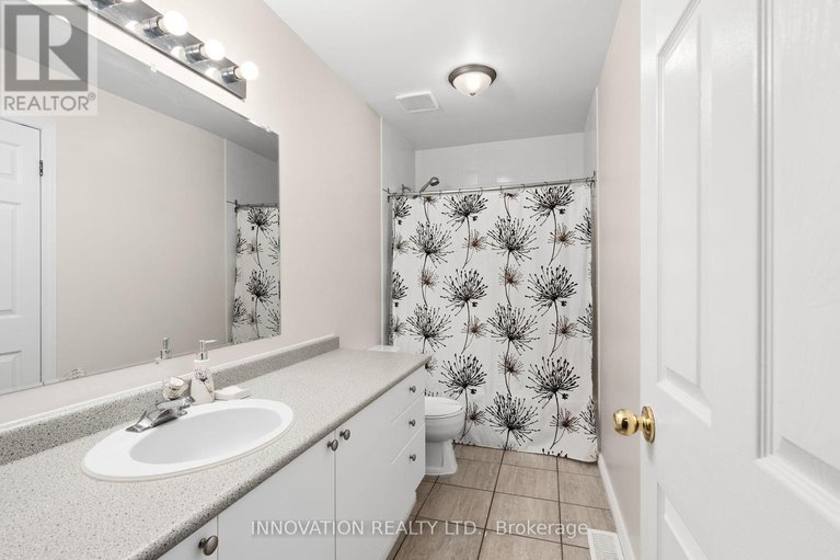 28524483/3-kathleen-crescent/stittsville-central/ottawa/ontario/K2S1L6_24