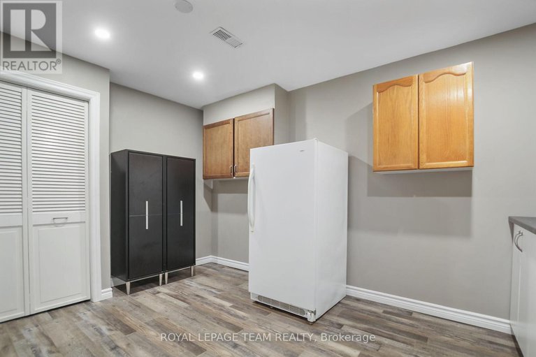 28617352/7-albury-crescent/stittsville-central/ottawa/ontario/K2S1G7_37