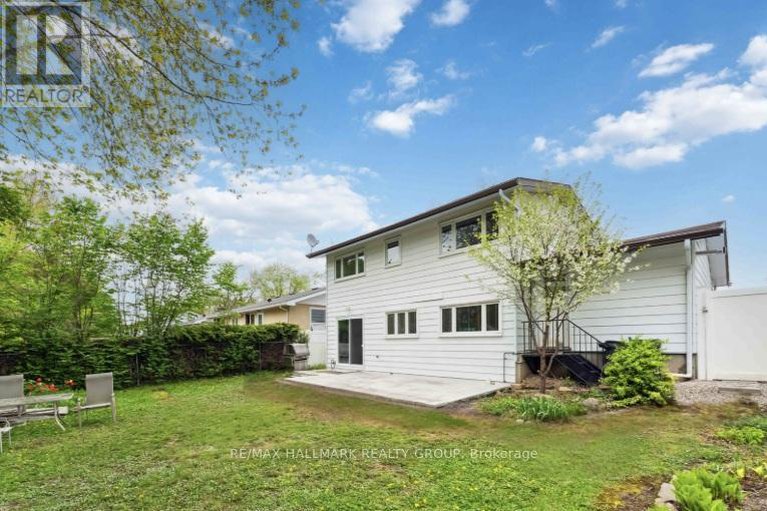 28618347/2425-ogilvie-road/beacon-hill-north/ottawa/ontario/K1J7N3_32