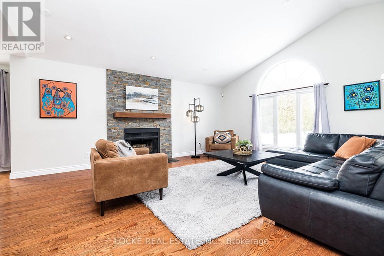 29449674/6492-waddion-drive/greely/ottawa/ontario/K4P1E7_10