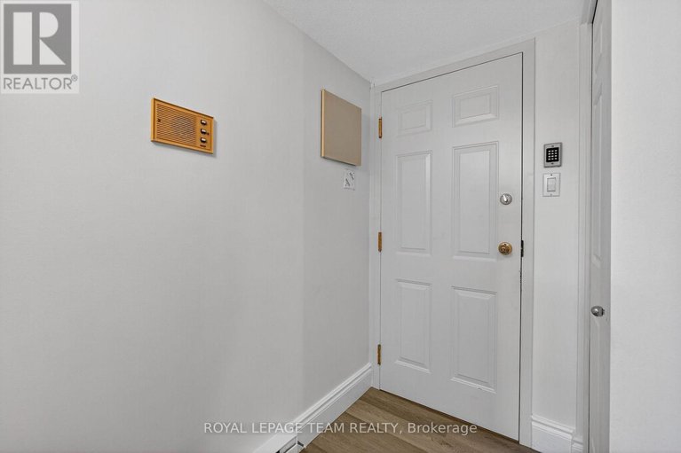 28946487/6-635-richmond-road/woodroffe/ottawa/ontario/K2A0G6_9