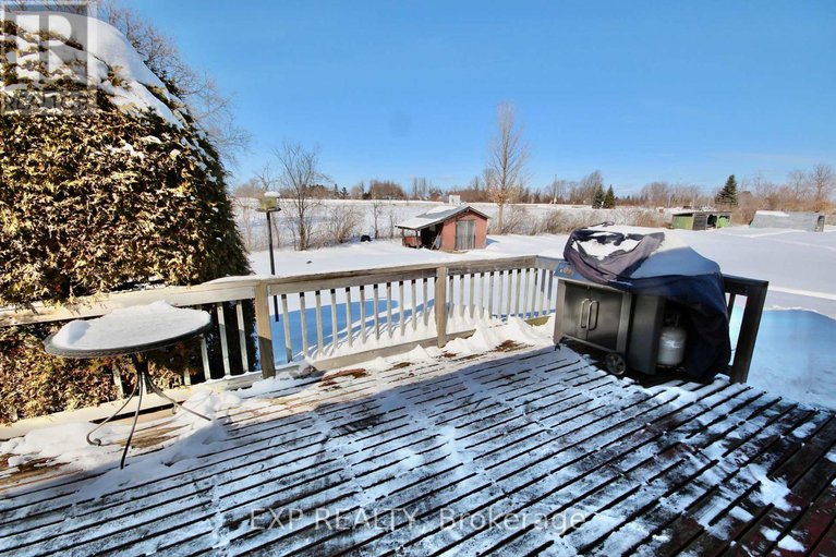 29422752/1059-flynn-avenue/kinburn/ottawa/ontario/K7S3G7_18