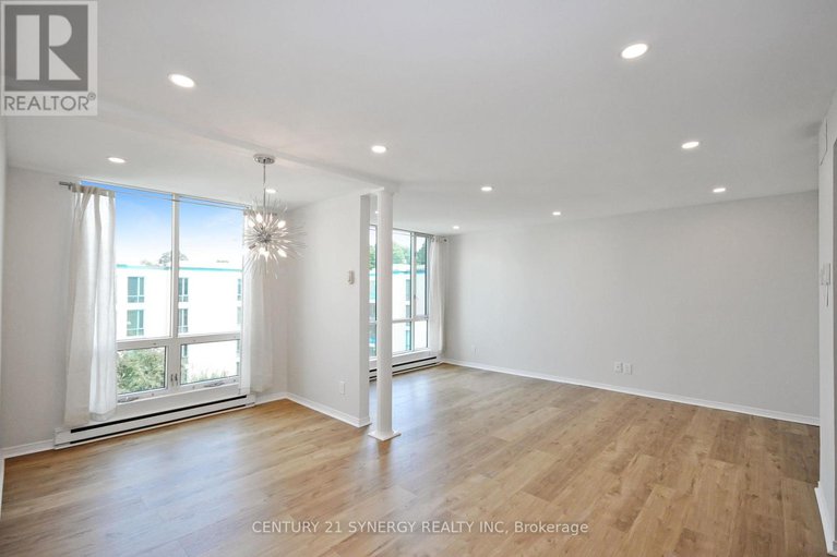 28944610/505-330-centrum-boulevard/bilberry-creekqueenswood-heights/ottawa/ontario/K1E3W2_5