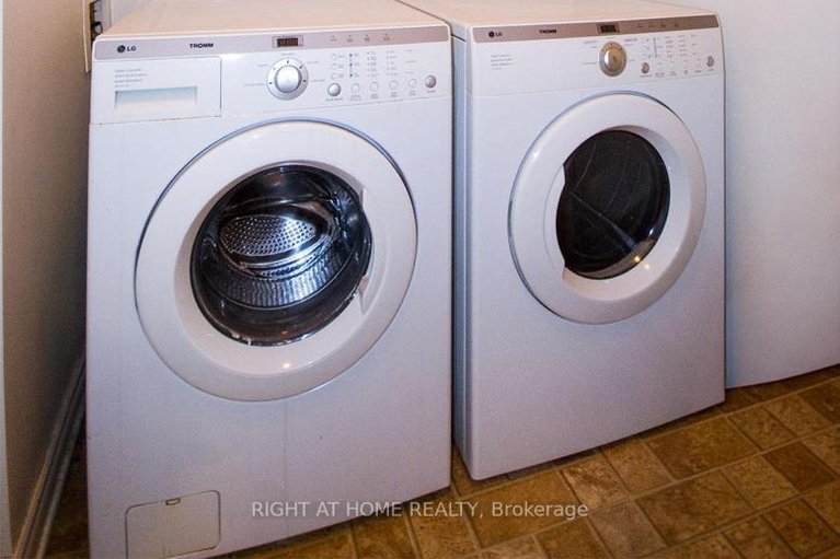 29055944/193-shepody-circle/blossom-parkkemp-parkfindlay-creek/ottawa/ontario/K1T4H9_14