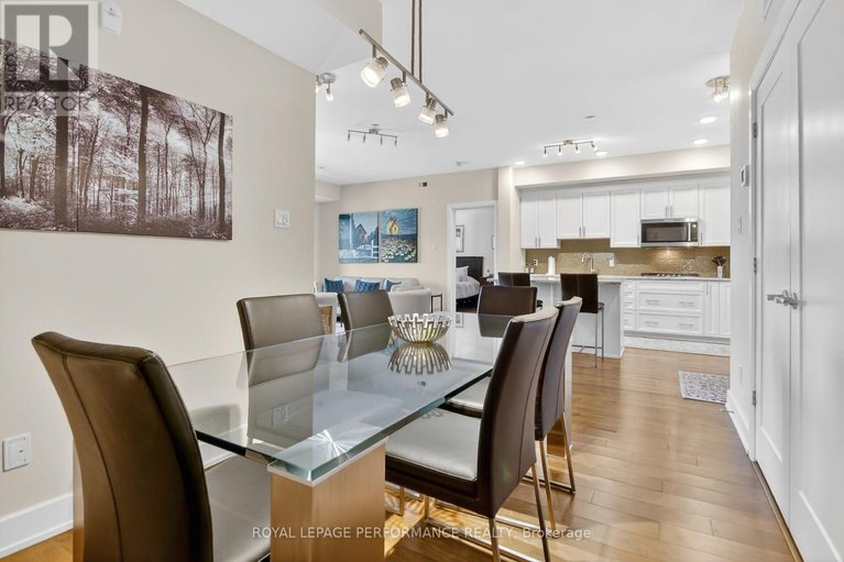 29315287/408-615-longfields-drive/longfields/ottawa/ontario/K2J6J3_20