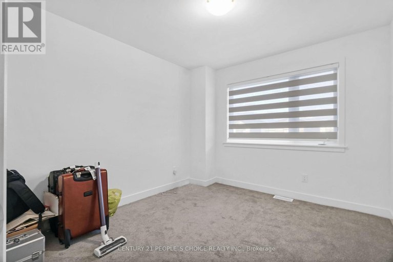 29070201/300-makobe-lane/riverside-southgloucester-glen/ottawa/ontario/K4M0L9_22