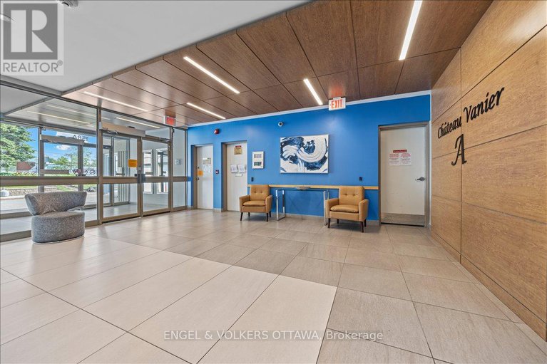 29308336/908-158a-mcarthur-avenue-e/vanier/ottawa/ontario/K1L7E7_29