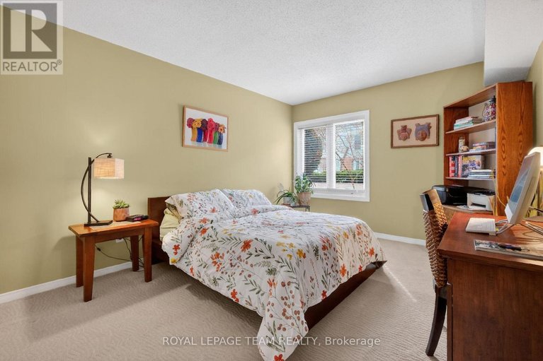 29521537/202a-62-donald-street/overbrook/ottawa/ontario/K1K1N2_24