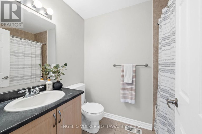 28873789/416-vendevale-avenue/stittsville-north/ottawa/ontario/K2S0M6_21