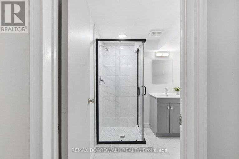 29355191/1381-matheson-road/carson-grove/ottawa/ontario/K1J8B5_33