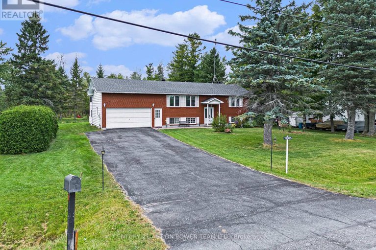 28245608/13065-riverside-drive/south-dundas-williamsburgh-twp/south-dundas/ontario/L3B5N6_23