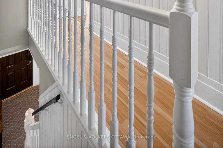 29378489/27-king-george-street/overbrook/ottawa/ontario/K1K1V6_22