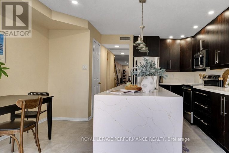 29619471/2d-4-columbus-avenue/overbrook/ottawa/ontario/K1K1R3_8