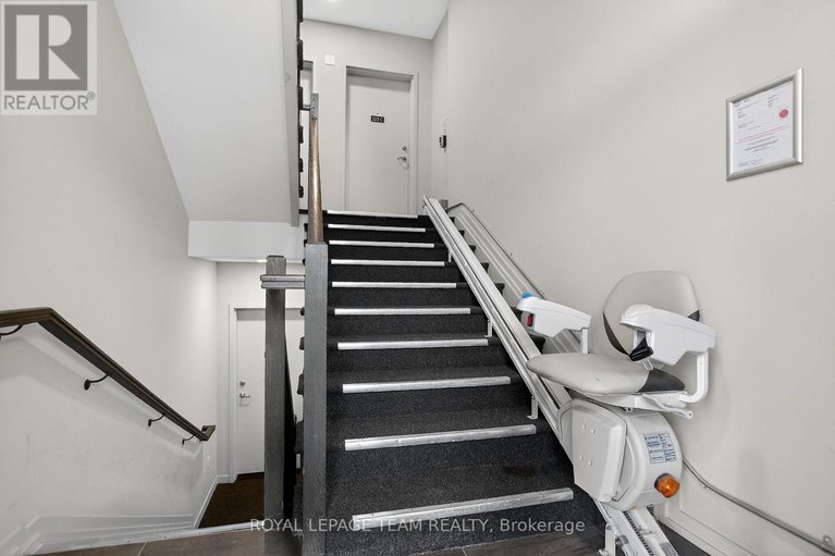 29131586/c-225-citiplace-drive/merivale-industrial-parkcitiplace/ottawa/ontario/K2E0C5_4