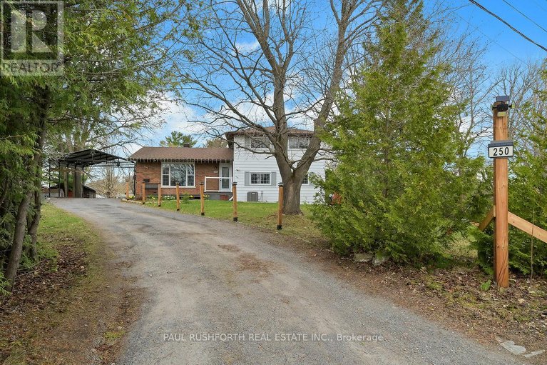 29686450/250-poole-street/mcnabbraeside-twps/mcnabbraeside/ontario/K7S1J2_34