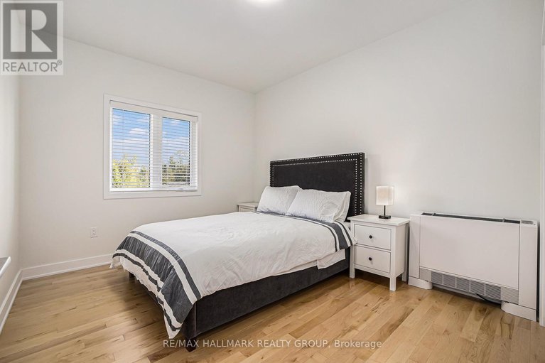 28881418/156-country-meadow-drive/huntley-ward-north-west/ottawa/ontario/K0A1L0_20