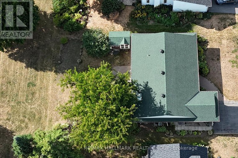 28787697/33-fortune-street/richmond/ottawa/ontario/K0A2Z0_43