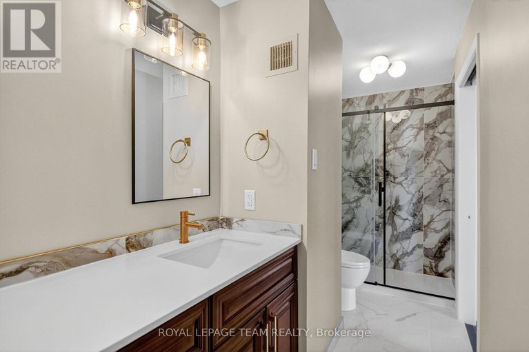 28946102/25092510-515-st-laurent-boulevard/viscount-alexander-park/ottawa/ontario/K1K3X5_21