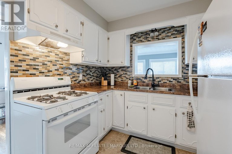 29588946/7-farran-drive/ingleside/south-stormont/ontario/K0C1M0_16