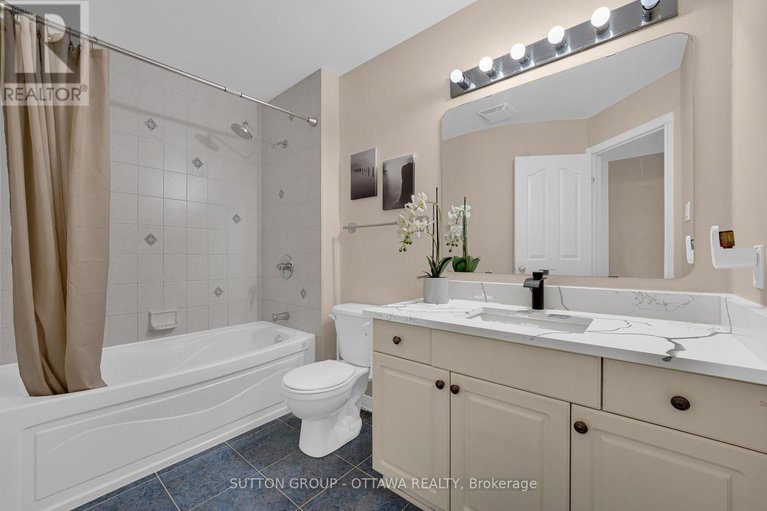 28625927/8-dunn-street/beaverbrook/ottawa/ontario/K2K3J8_32