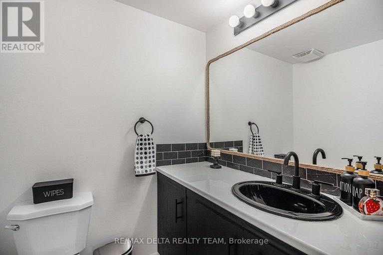 28052434/a-6704-jeanne-darc-boulevard/convent-glen-north/ottawa/ontario/K1C6E9_20
