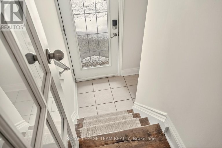 29630933/1314-randall-avenue/alta-vista/ottawa/ontario/K1H7R1_19