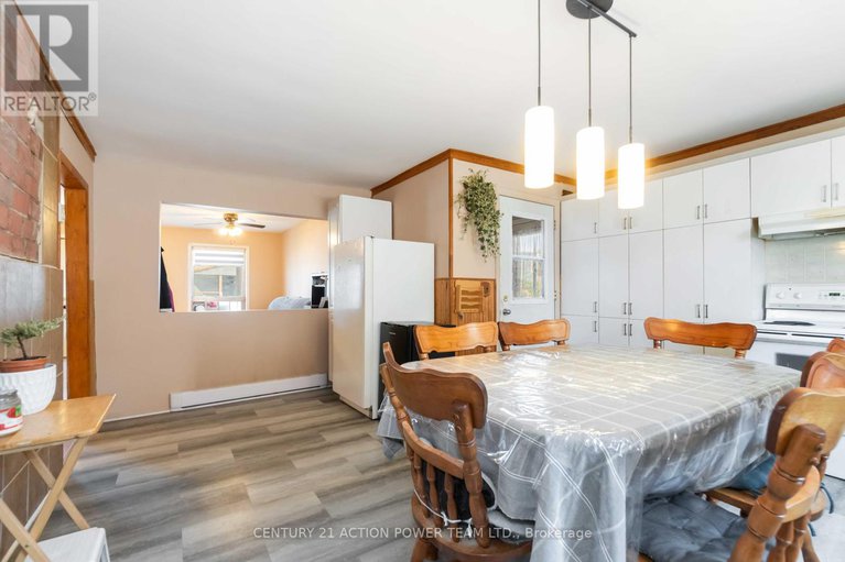 28888817/4975-st-paul-street/east-hawkesbury-twp/hawkesbury/ontario/K0B1P0_18