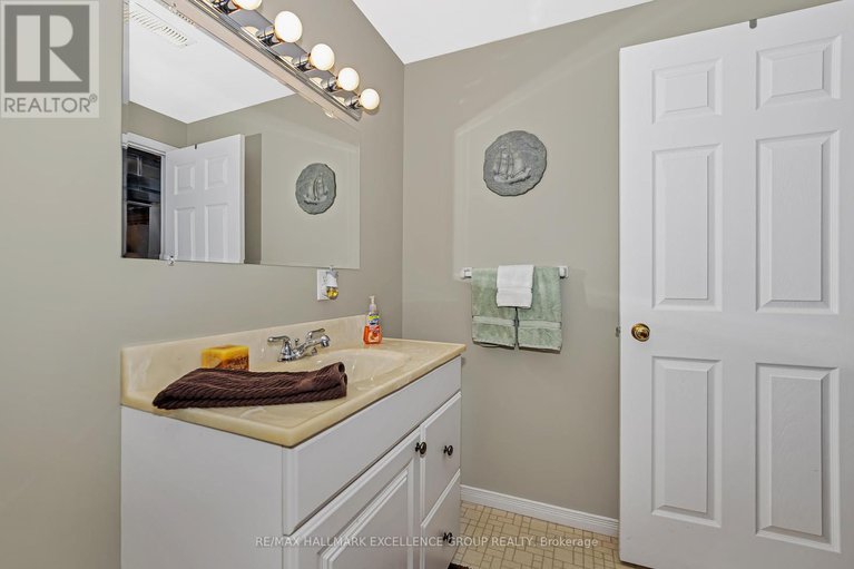28907954/2360-lorraine-street/clarencerockland-twp/clarence-rockland/ontario/K4K1K7_30