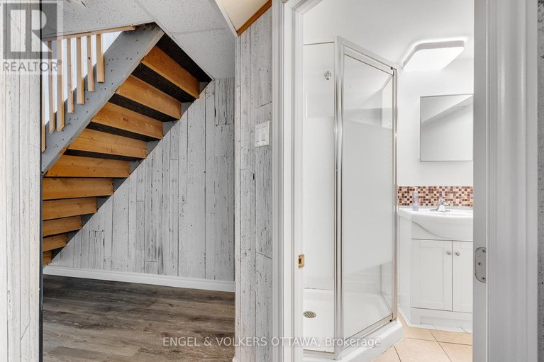 29096512/933-greenbriar-avenue/carleton-heights/ottawa/ontario/K2C0J8_31