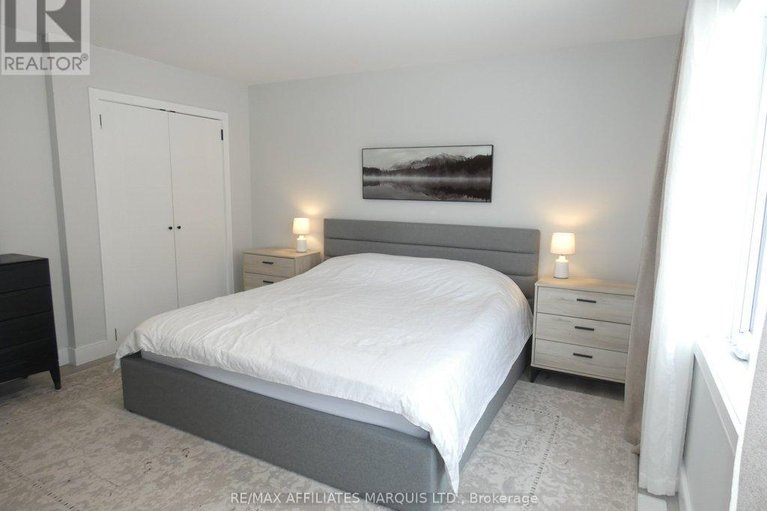 29444543/69-st-polycarp-street/moose-creek/north-stormont/ontario/K0C1W0_18