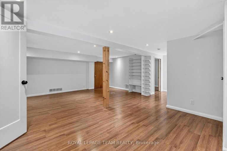 29579808/1318-albany-drive/bel-air-heights/ottawa/ontario/K2C2L9_28