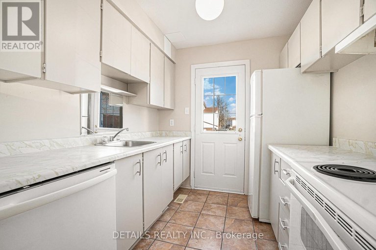 28238202/5d-forester-crescent/westcliffe-estates/ottawa/ontario/K2H8Y1_14