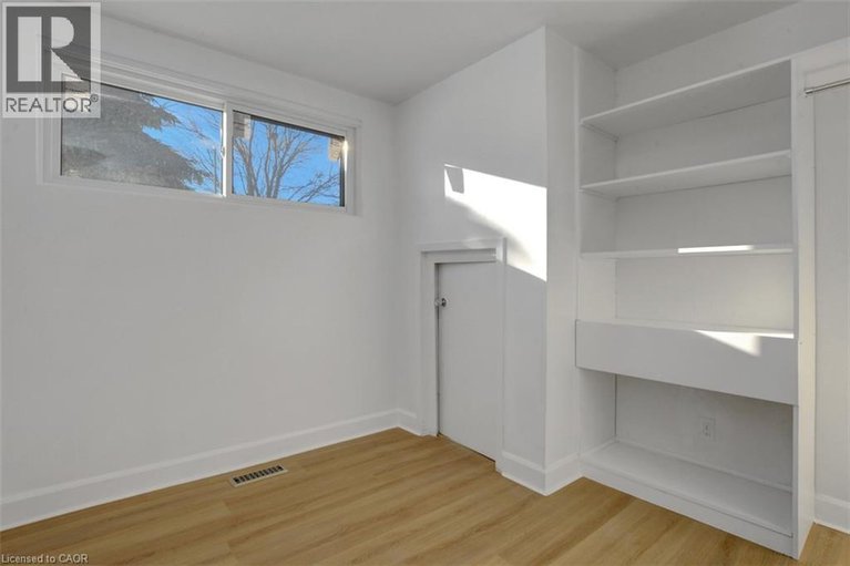 29413855/31-bellfield-street/ottawa/ontario/K2B6K7_30