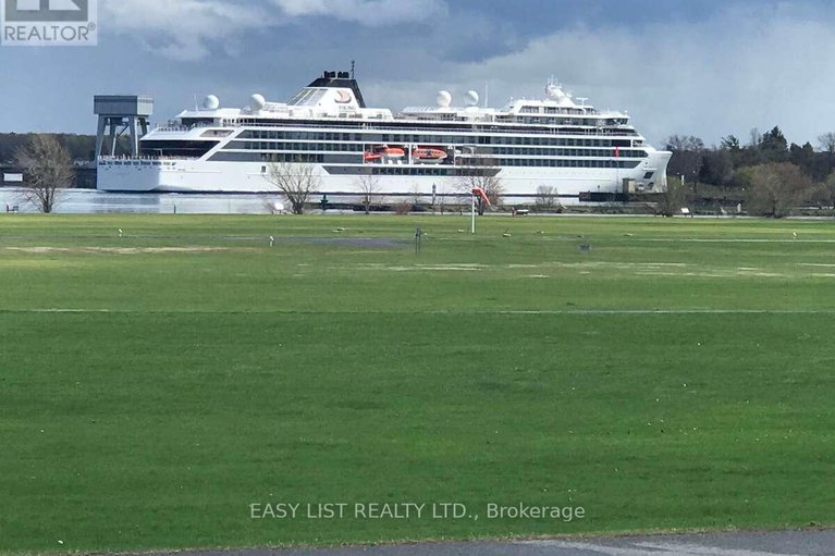 29310855/36-elizabeth-drive/iroquois/south-dundas/ontario/K0E1K0_13